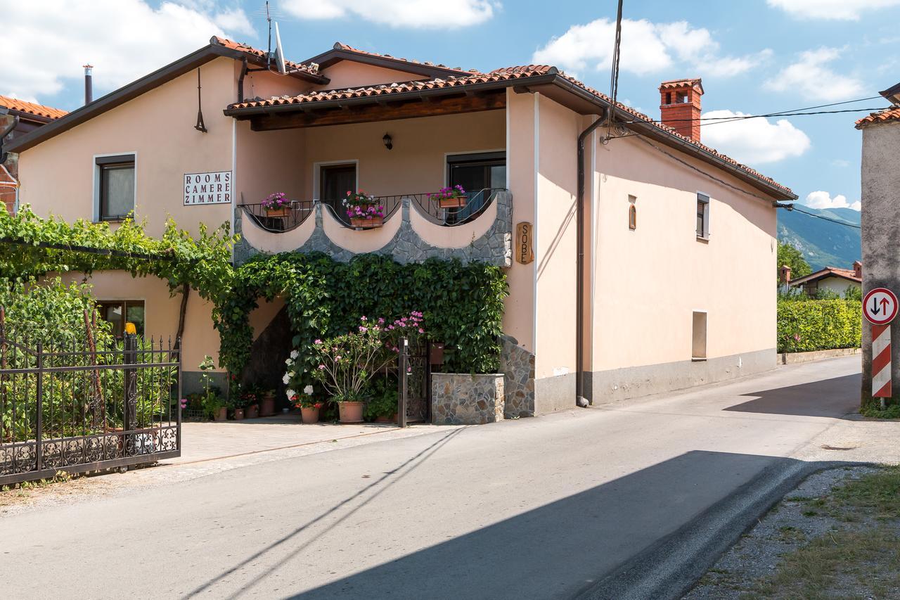 Bed and Breakfast Sobe In Apartma Pilih à Vipava Extérieur photo